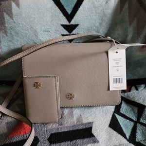 New with tags Tory Burch Emerson Crossbody with card holder in French Gray.